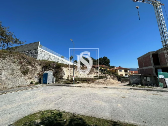 Terreno para Venda em Vila Caiz Foto 3