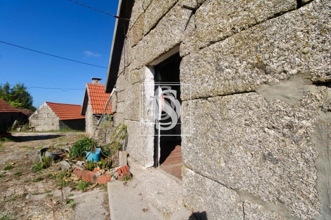 Moradia T1 para Venda em Gouveia (São Simão) Foto 12