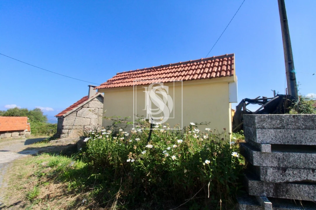 Moradia T1 para Venda em Gouveia (São Simão) Foto 31