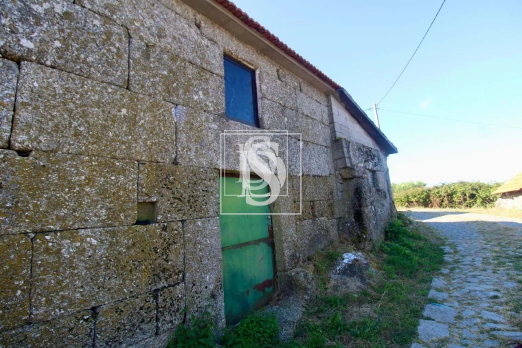 Moradia T1 para Venda em Gouveia (São Simão) Foto 35