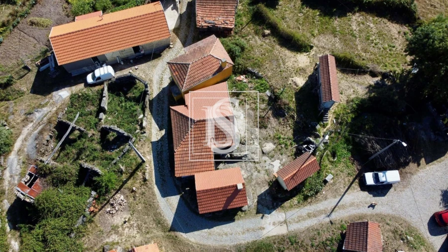 Moradia T1 para Venda em Gouveia (São Simão) Foto 37