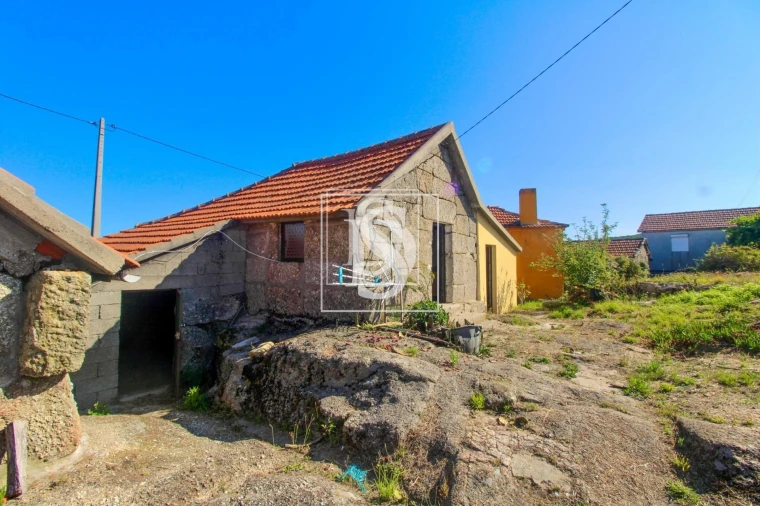 Moradia T1 para Venda em Gouveia (São Simão) Foto 3