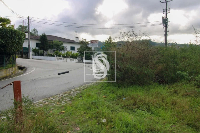 Terreno para Venda em Lufrei Foto 31