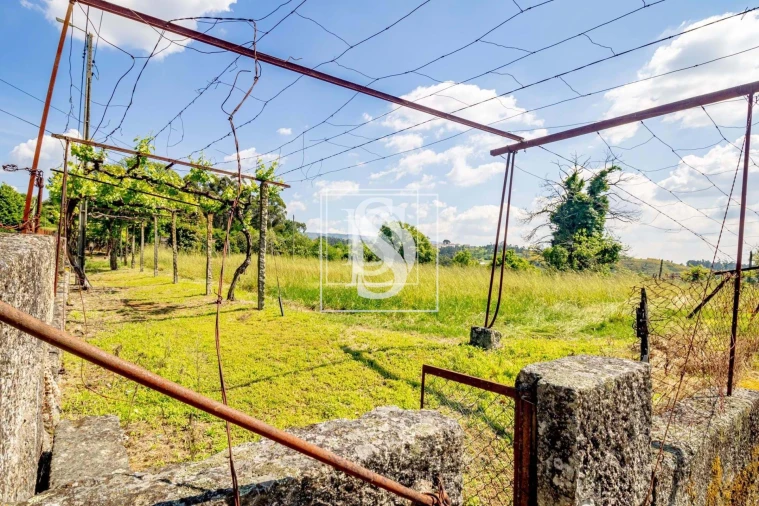 Moradia T3 para Venda em Lufrei Foto 10