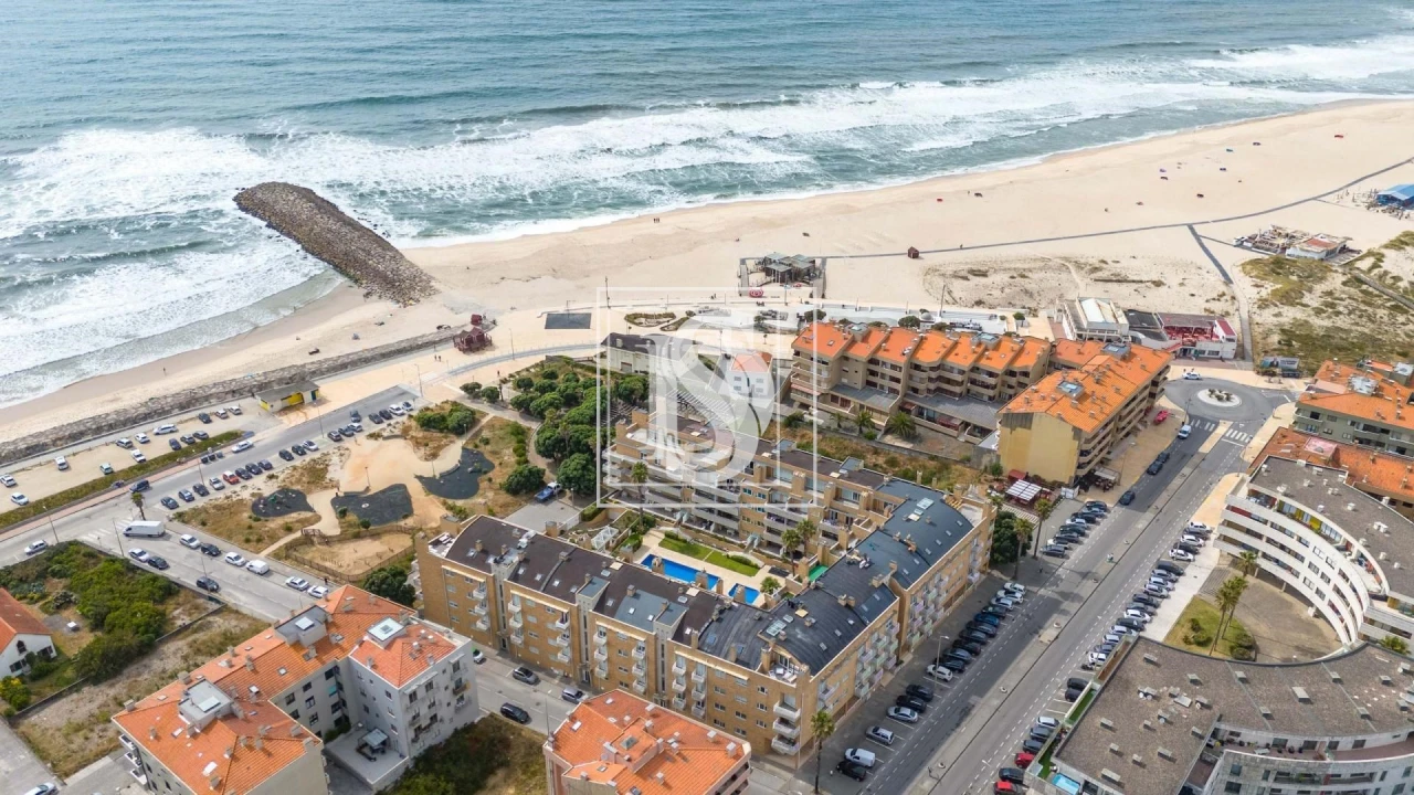 Apartamento T2 para Venda em Esmoriz Foto 1