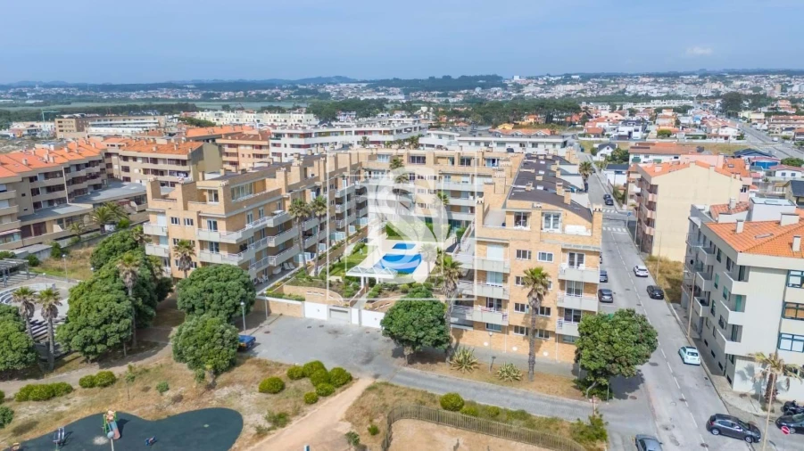 Apartamento T2 para Venda em Esmoriz Foto 3