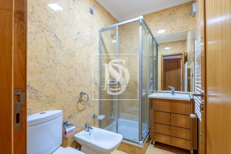 Apartamento T2 para Venda em Esmoriz Foto 18