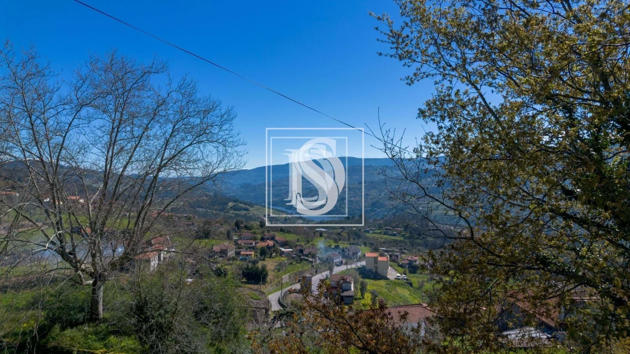 Terreno para Venda em Ancede e Ribadouro Foto 2