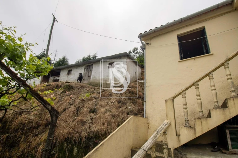 Moradia T2 para Venda em Bustelo, Carneiro e Carvalho de Rei Foto 24