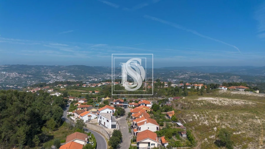 Terreno para Venda em Padronelo Foto 2