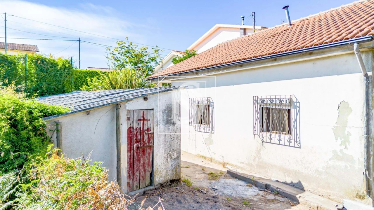 Moradia T2 para Venda em Fridão Foto 26