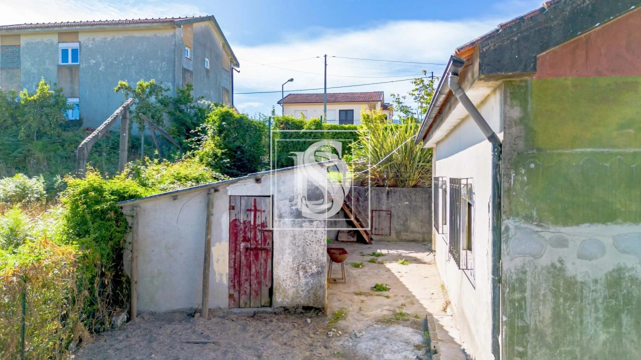 Moradia T2 para Venda em Fridão Foto 31