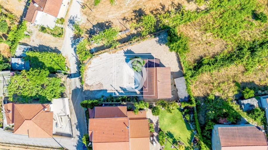 Moradia T2 para Venda em Fridão Foto 58