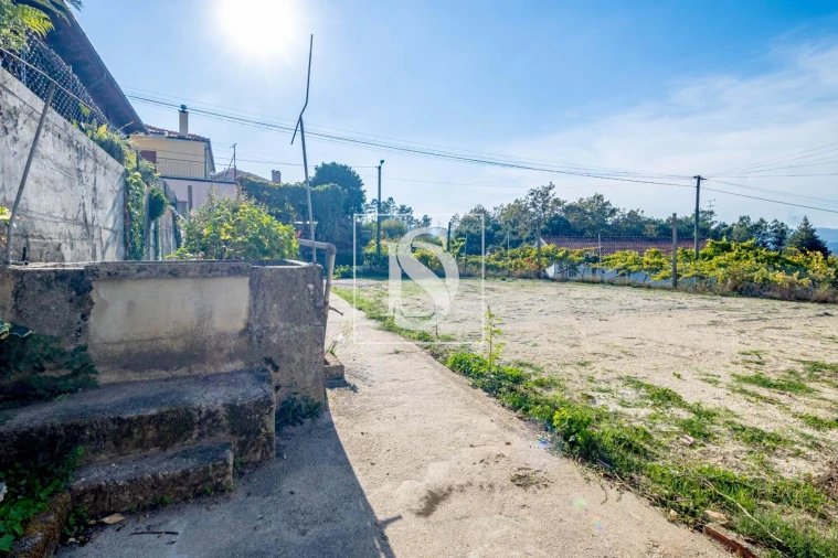 Moradia T2 para Venda em Fridão Foto 56