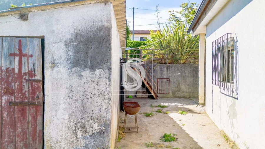 Moradia T2 para Venda em Fridão Foto 33