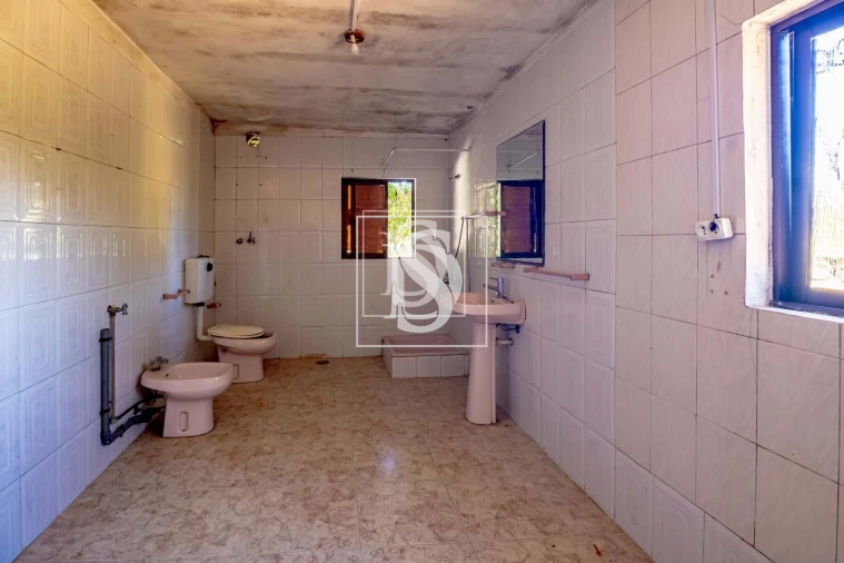 Moradia T2 para Venda em Fridão Foto 30