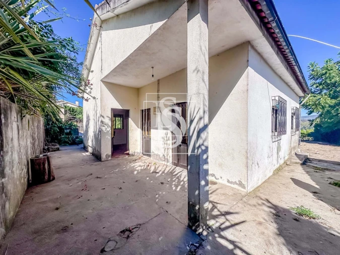 Moradia T2 para Venda em Fridão Foto 41