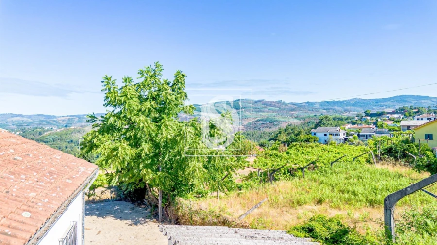 Moradia T2 para Venda em Fridão Foto 57