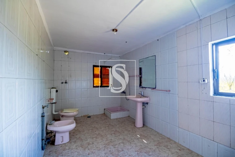 Moradia T2 para Venda em Fridão Foto 29