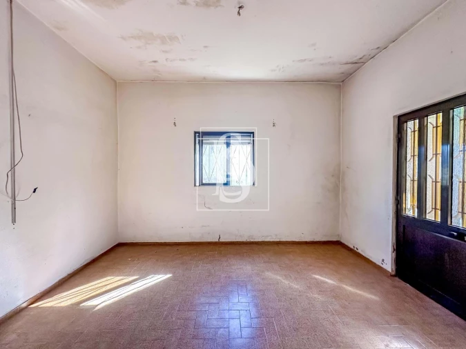 Moradia T2 para Venda em Fridão Foto 11