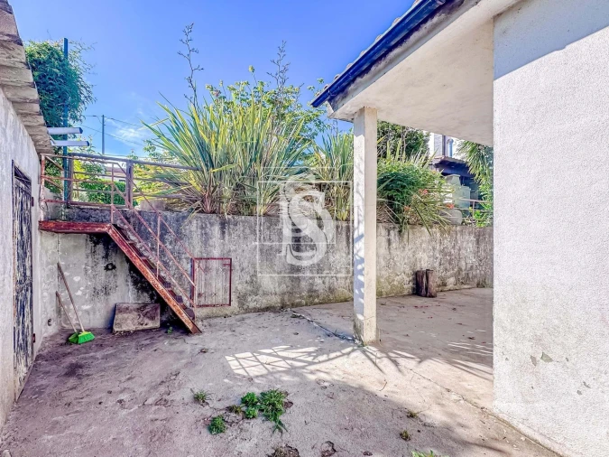 Moradia T2 para Venda em Fridão Foto 40