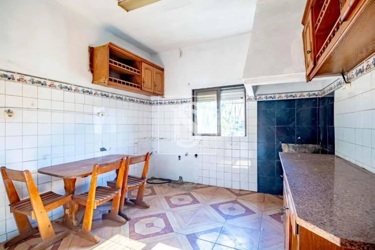 Moradia T2 para Venda em Fridão Foto 2