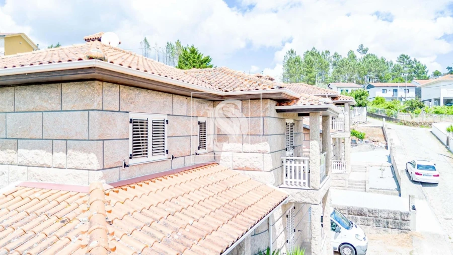 Moradia T4 para Venda em Gove Foto 13