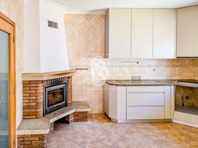 Moradia T4 para Venda em Gove Foto 6