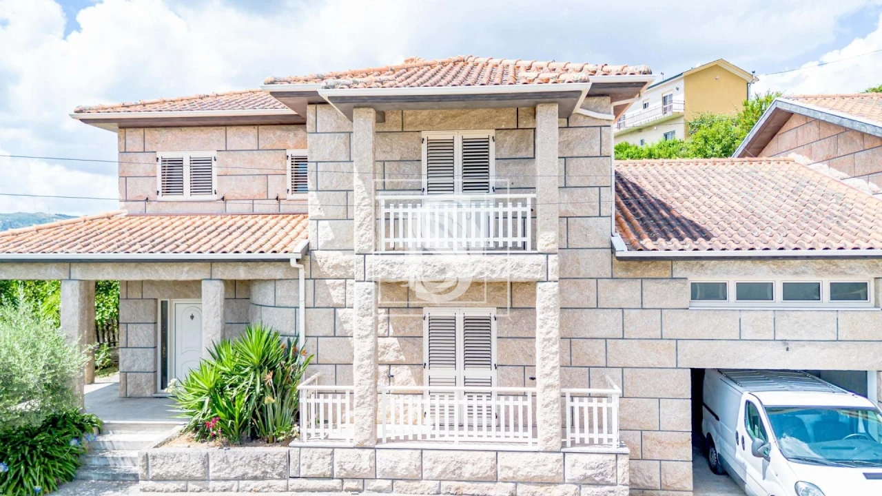 Moradia T4 para Venda em Gove Foto 19