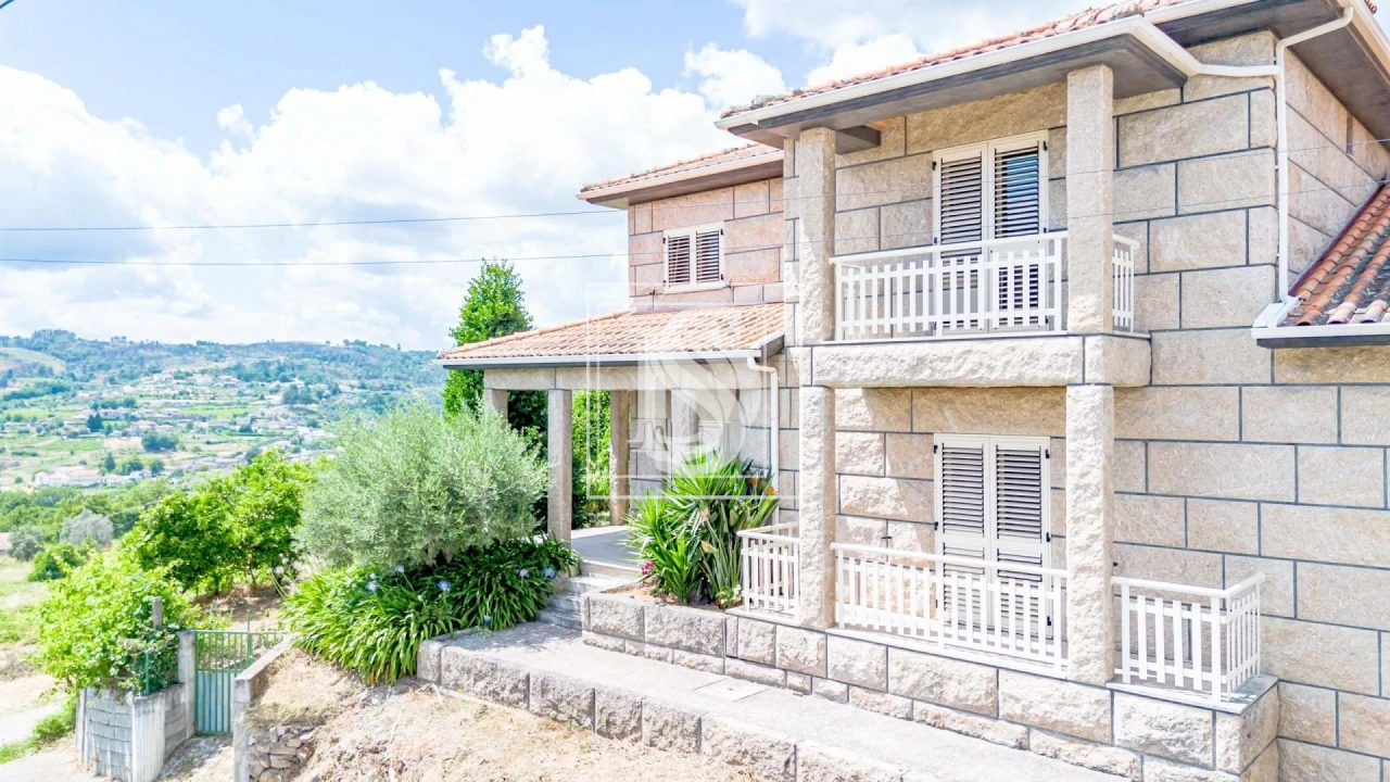 Moradia T4 para Venda em Gove Foto 17