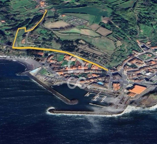 Moradia T2 para Venda em Povoação Foto 41