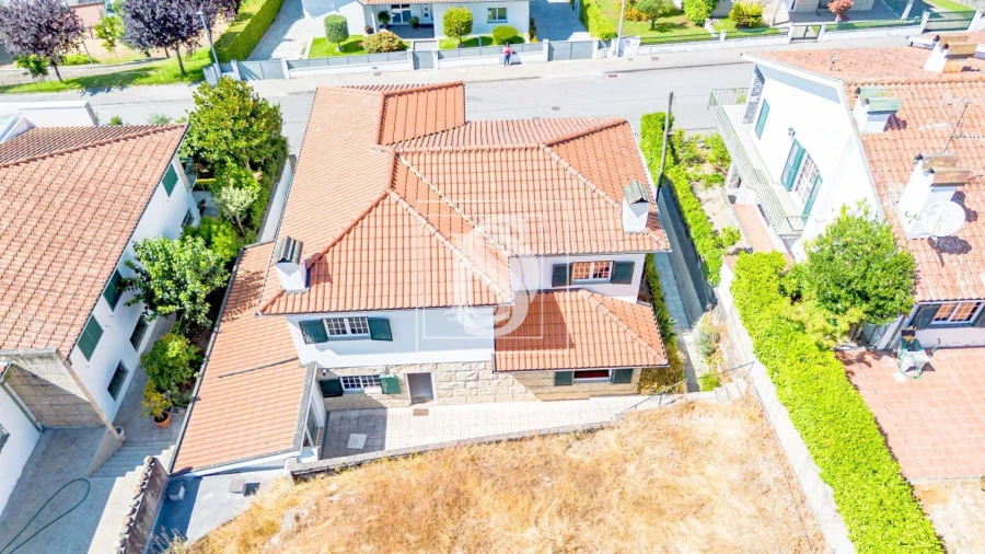 Moradia T4 para Venda em Amarante (São Gonçalo), Madalena, Cepelos e Gatão Foto 24