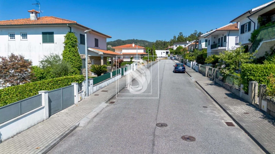 Moradia T4 para Venda em Amarante (São Gonçalo), Madalena, Cepelos e Gatão Foto 25