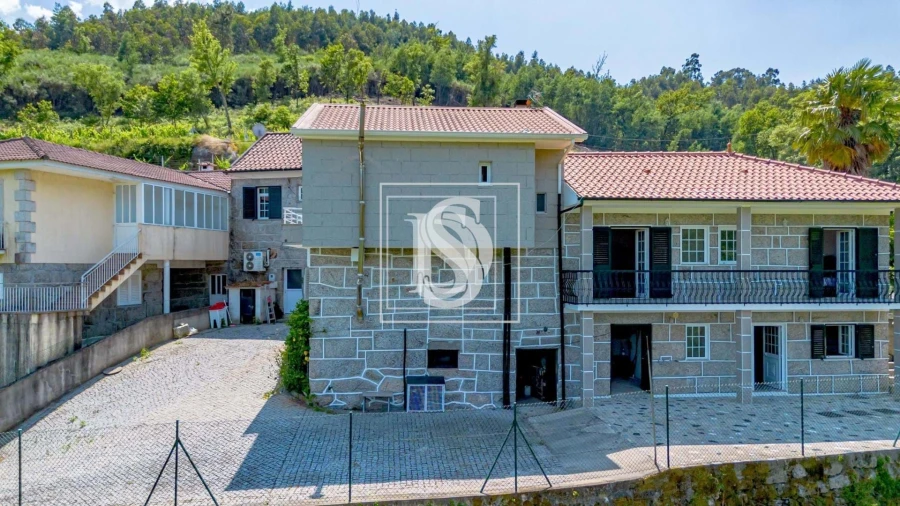 Moradia T2 para Venda em Olo e Canadelo Foto 13