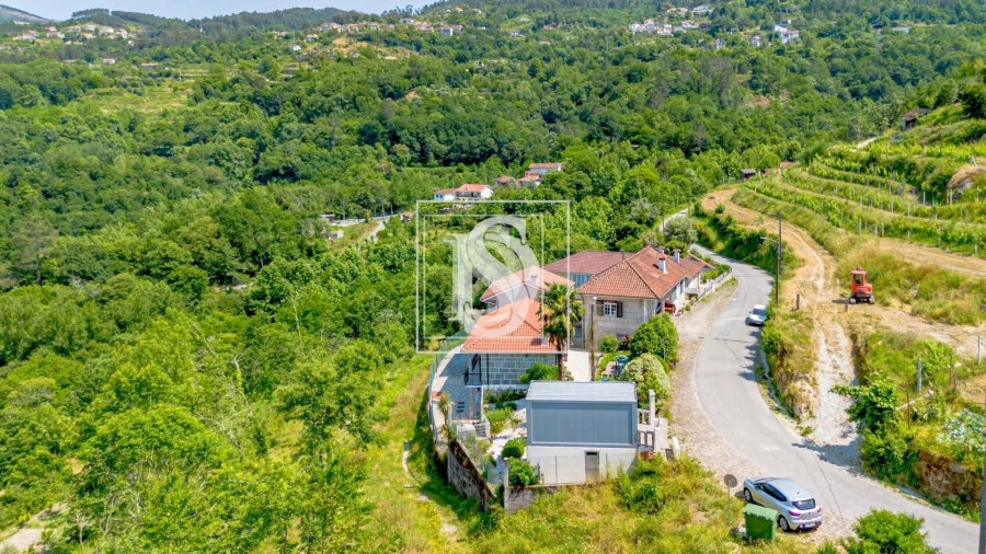 Moradia T2 para Venda em Olo e Canadelo Foto 17