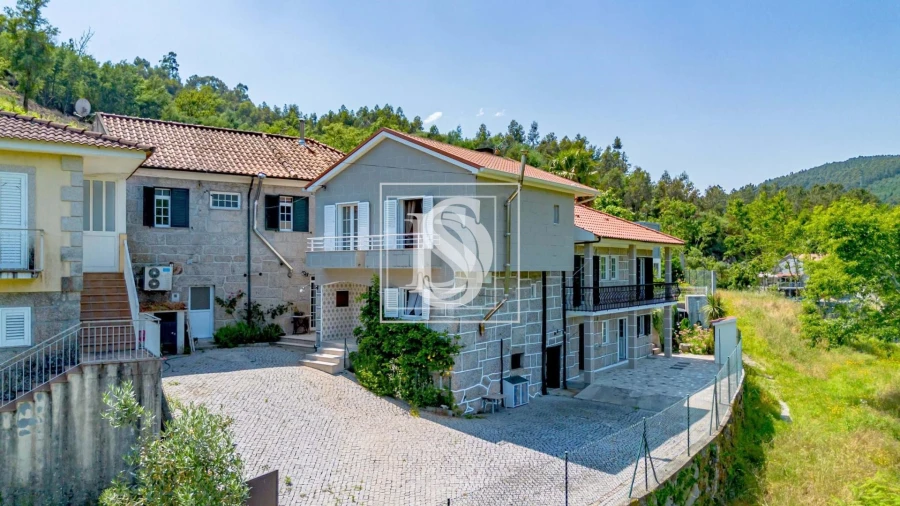 Moradia T2 para Venda em Olo e Canadelo Foto 12