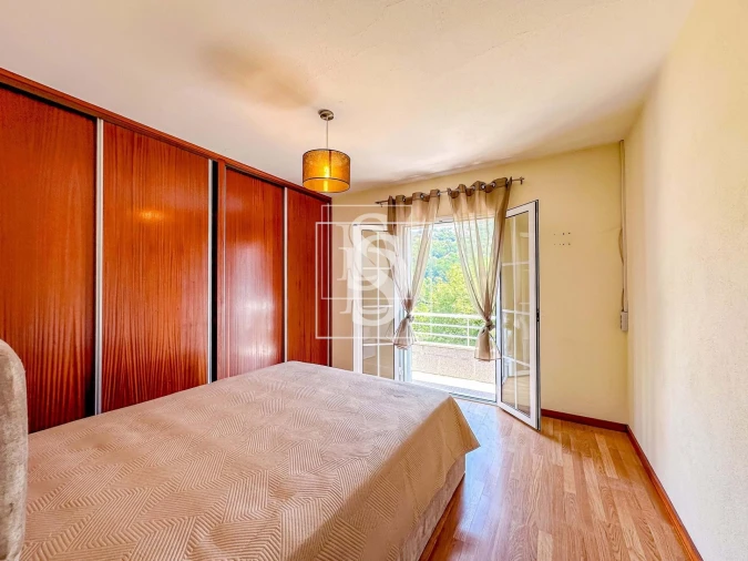 Moradia T2 para Venda em Olo e Canadelo Foto 9