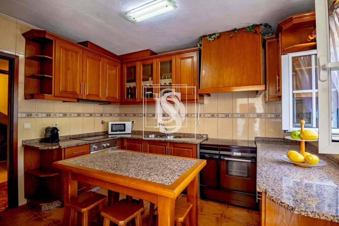 Moradia T2 para Venda em Olo e Canadelo Foto 5