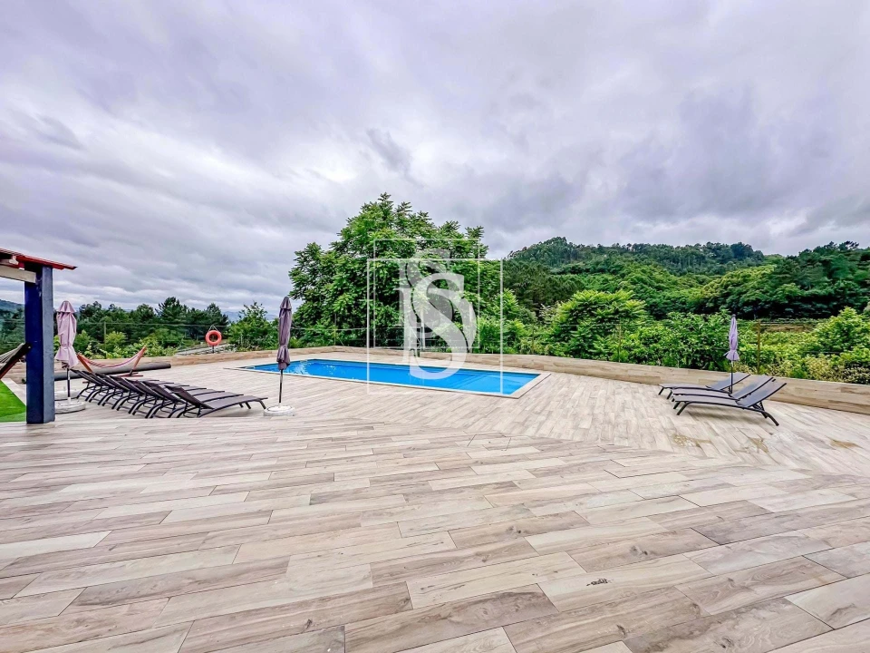 Moradia T10 para Venda em Fregim Foto 26