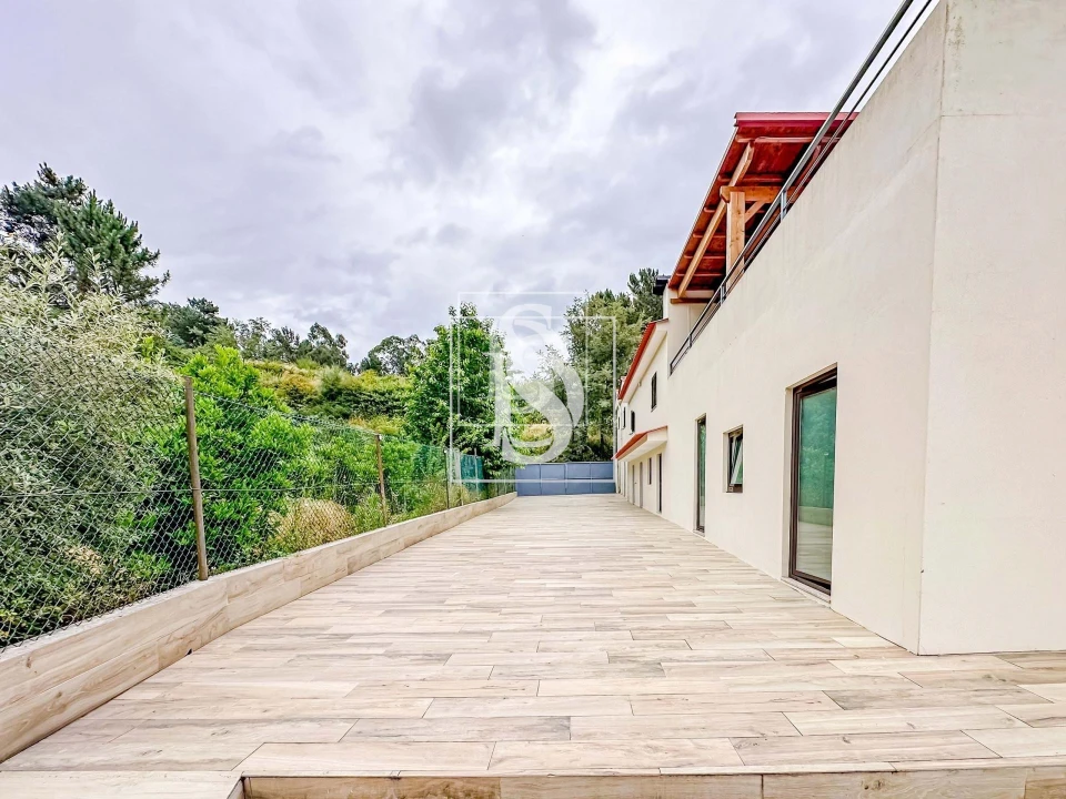 Moradia T10 para Venda em Fregim Foto 27