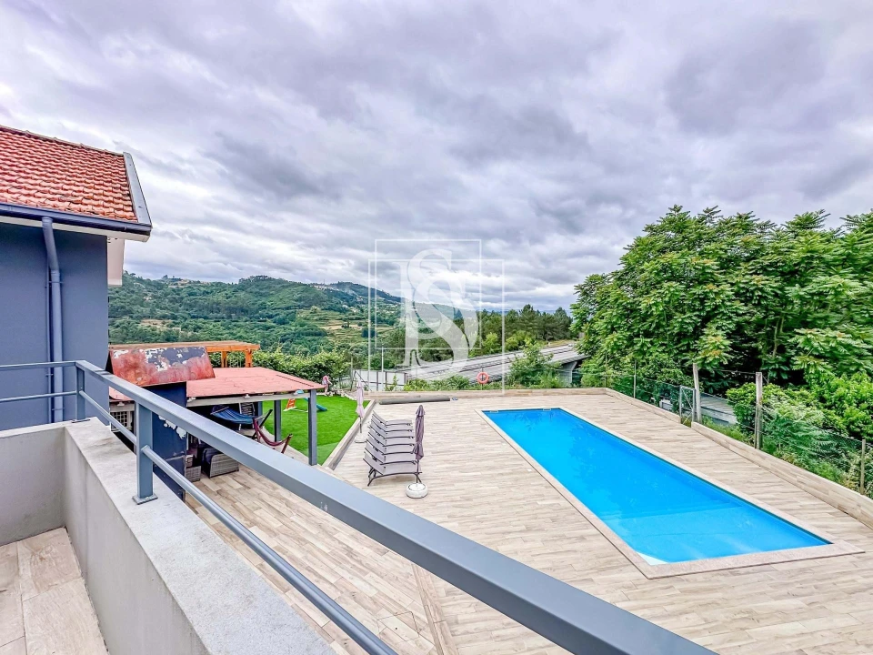 Moradia T10 para Venda em Fregim Foto 41