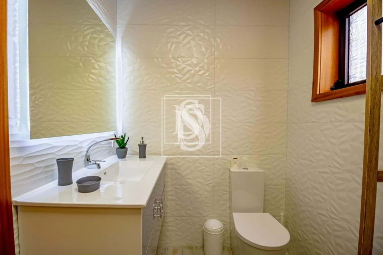 Moradia T10 para Venda em Fregim Foto 46