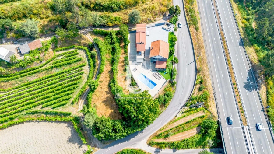 Moradia T10 para Venda em Fregim Foto 11