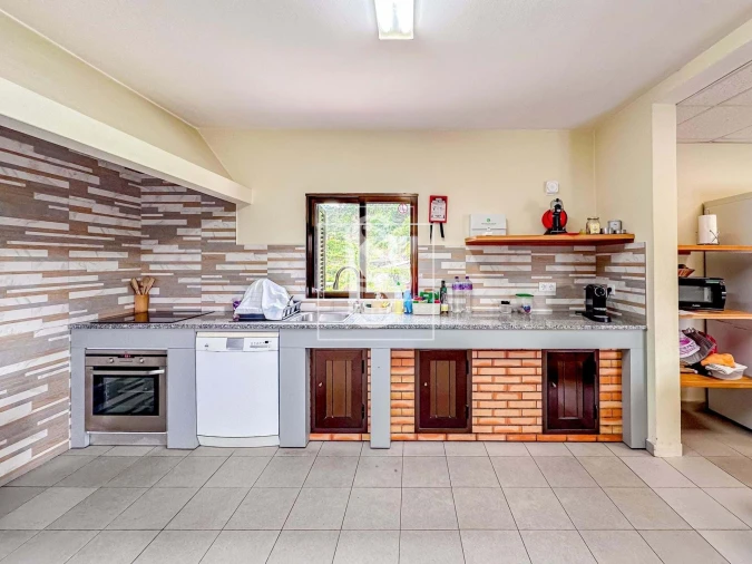 Moradia T10 para Venda em Fregim Foto 57