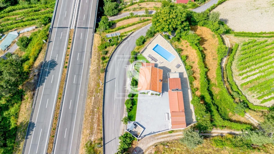 Moradia T10 para Venda em Fregim Foto 10