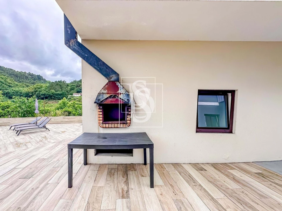 Moradia T10 para Venda em Fregim Foto 25