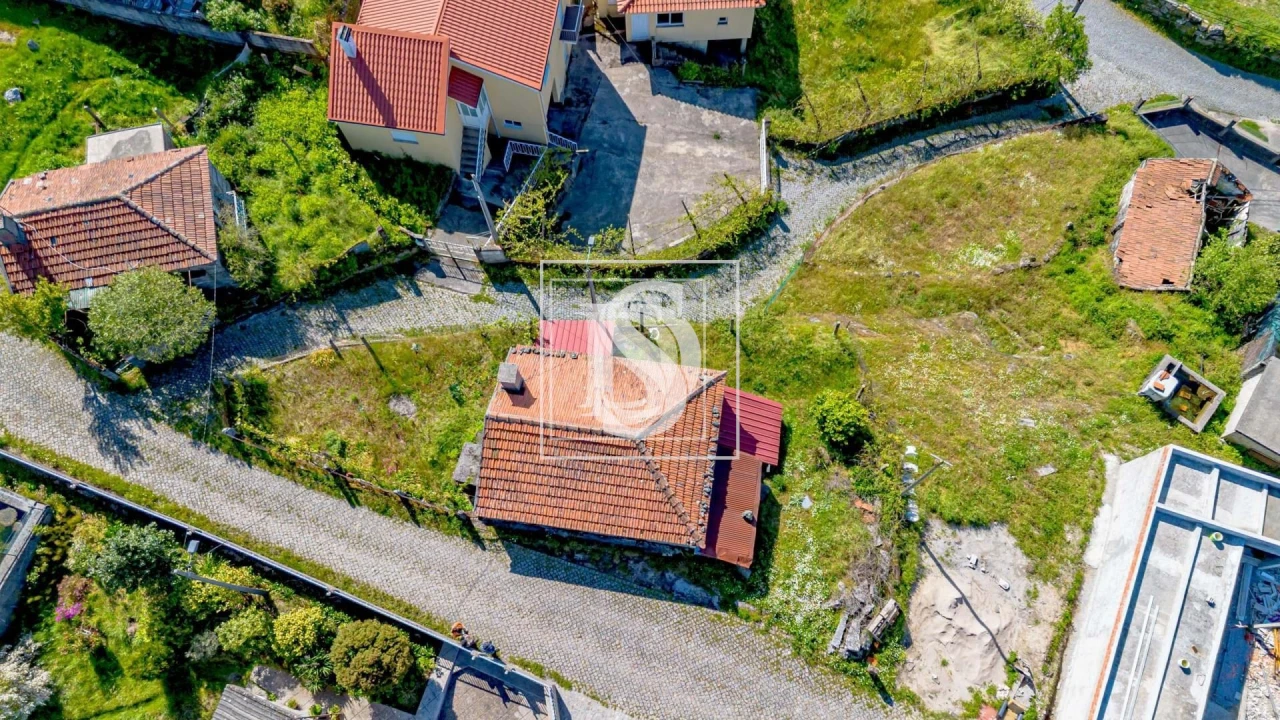 Moradia T1 para Venda em Loivos do Monte Foto 6