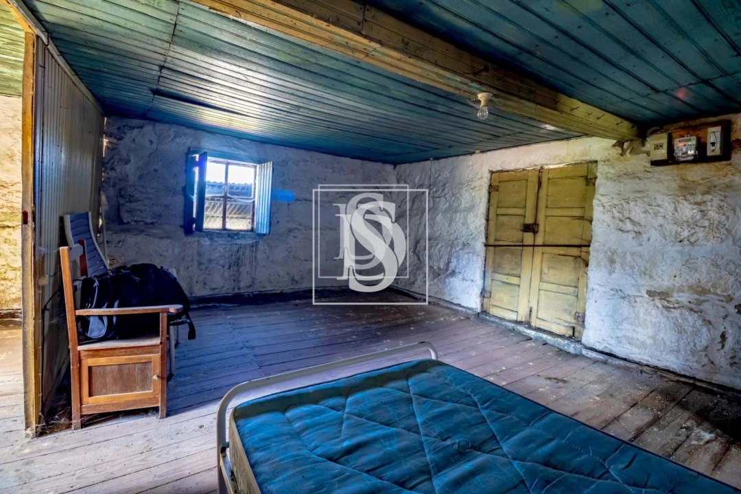 Moradia T1 para Venda em Loivos do Monte Foto 12