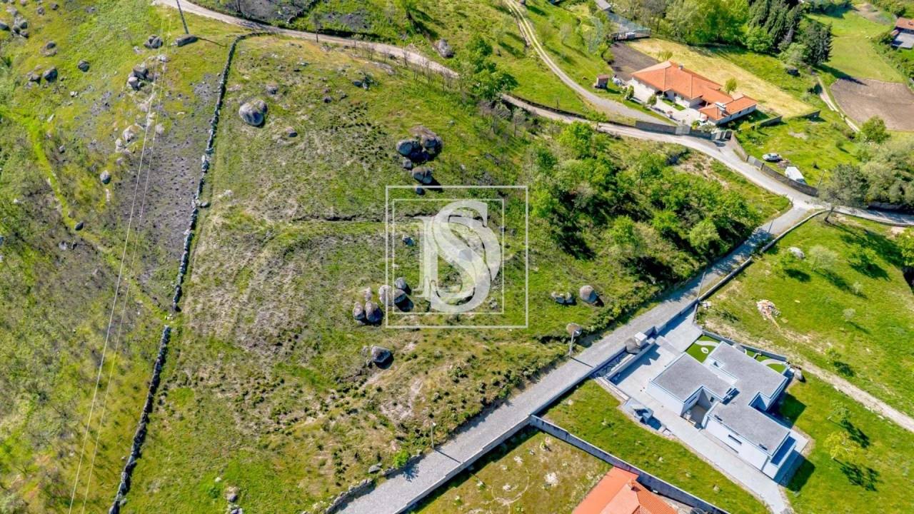 Terreno para Venda em Bustelo, Carneiro e Carvalho de Rei Foto 11