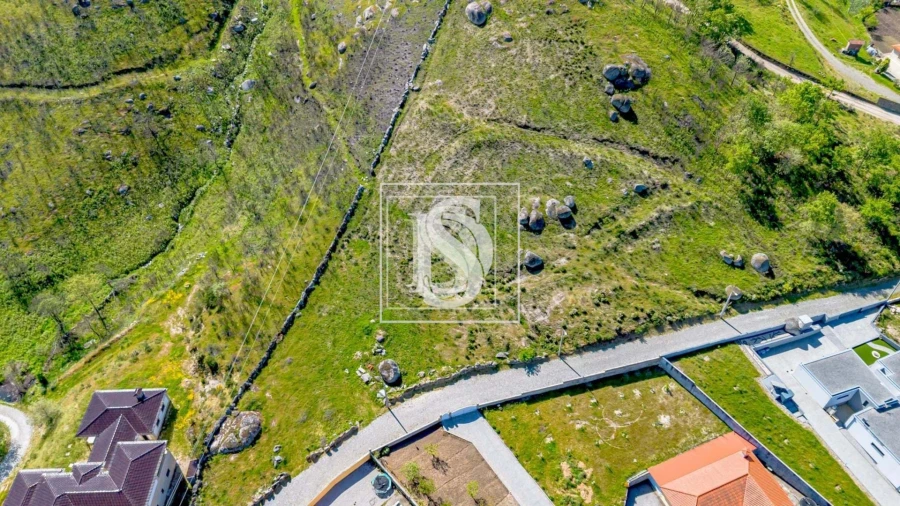 Terreno para Venda em Bustelo, Carneiro e Carvalho de Rei Foto 8